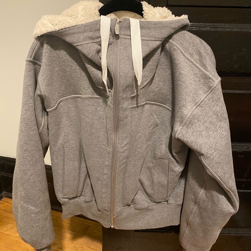 Lululemon short and sweet sherpa jacket